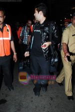 Karan Johar leave for My Name Is Khan premiere in Mumbai on 10th Feb 2010 (9).JPG